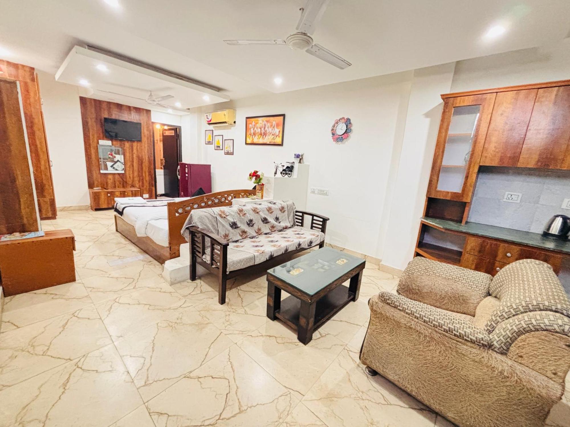Hauz Khas Villa Нью-Дели Экстерьер фото