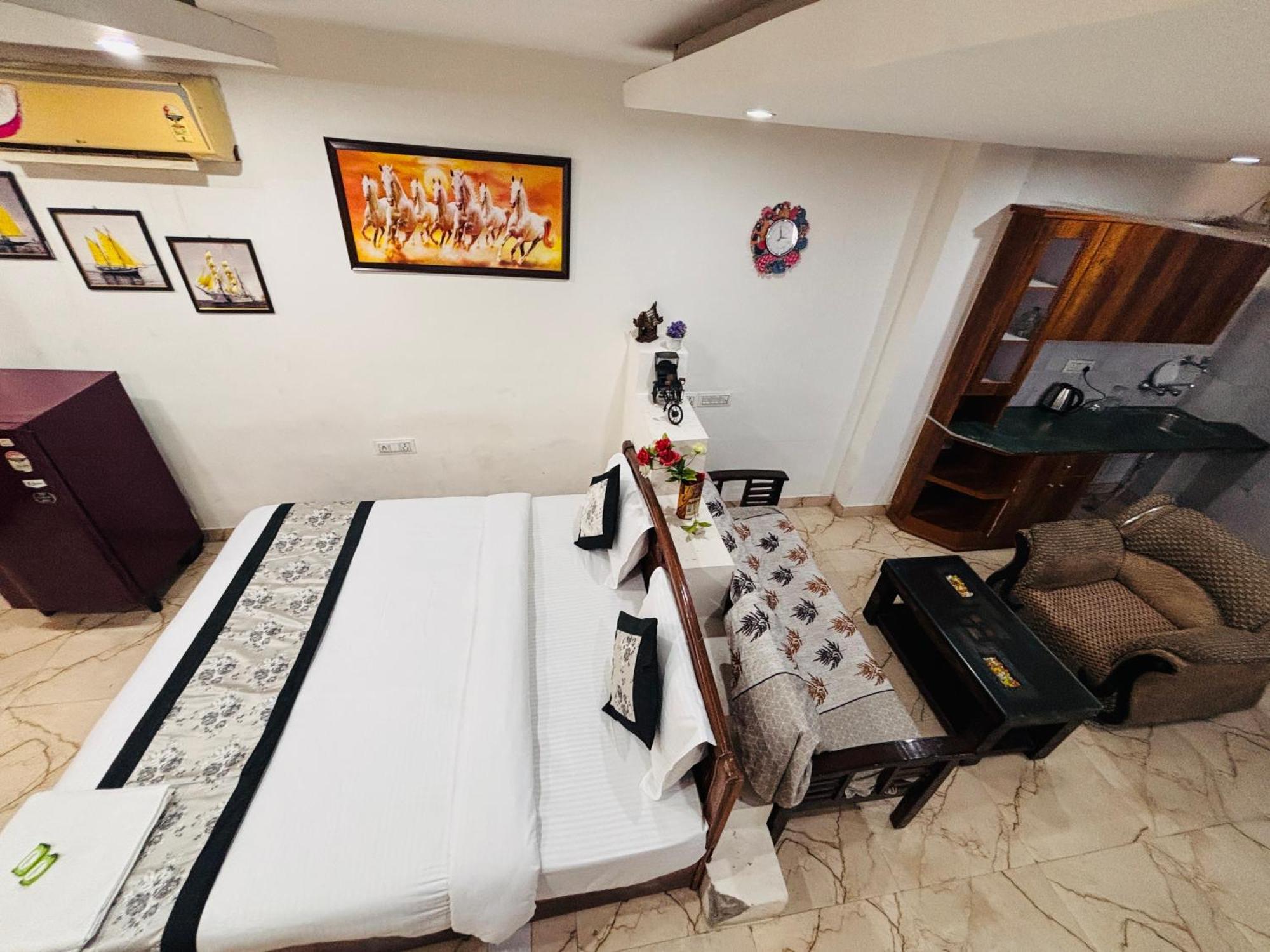 Hauz Khas Villa Нью-Дели Экстерьер фото