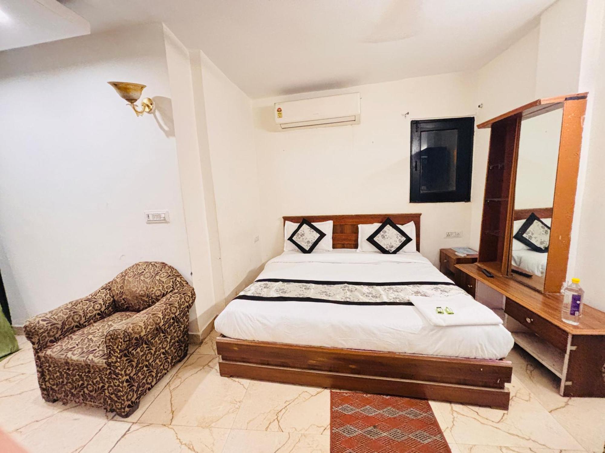 Hauz Khas Villa Нью-Дели Экстерьер фото